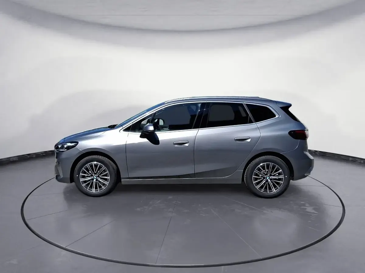 Brugt BMW 220 Active Tourer Luxury Line 170 HK (125 kW) 2026 MPV
