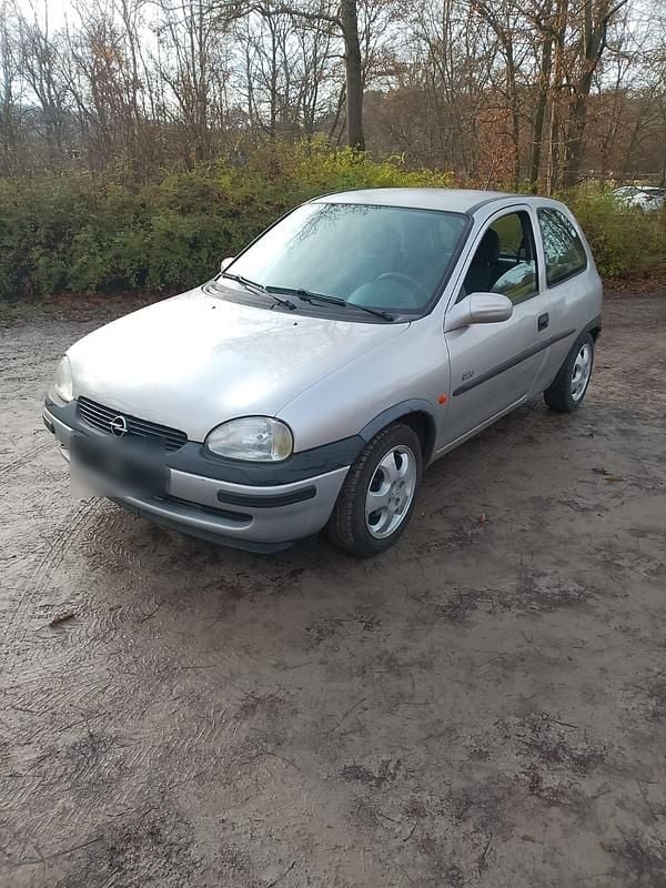 Gebraucht Opel Corsa 65 PS (47 kW) 2000 Silber Kleinwagen