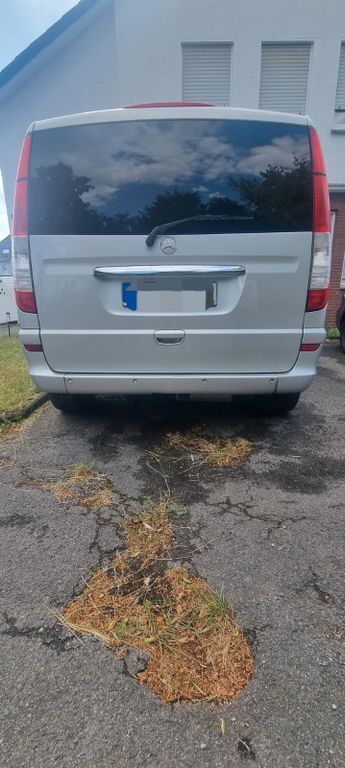 Silber Gebraucht 2004 Mercedes Viano Van / Kleinbus | 6.000 € (Fairer Preis) - Bild 1/1