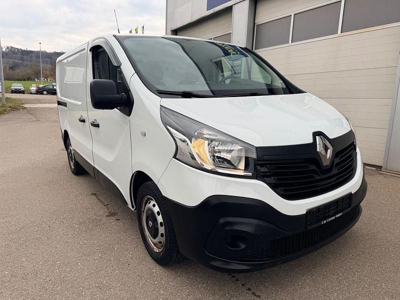 Gebraucht Renault Trafic Komfort 120 PS (88 kW) 2019 Weiß Van / Kleinbus