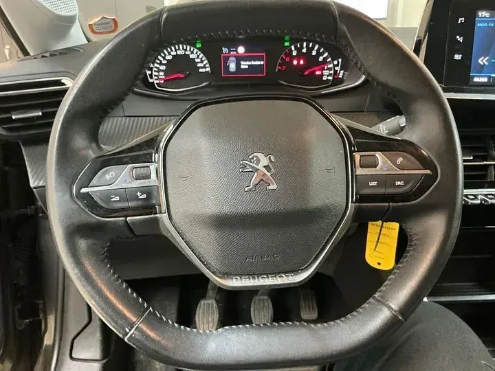 Gebraucht Peugeot 208 Active 75 PS (55 kW) 2021 Lackierung platiniumgrau/typ Kleinwagen