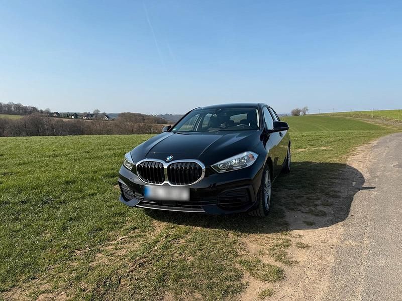 Gebraucht BMW 118 Comfort Edition 140 PS (102 kW) 2020 Schwarz Kleinwagen