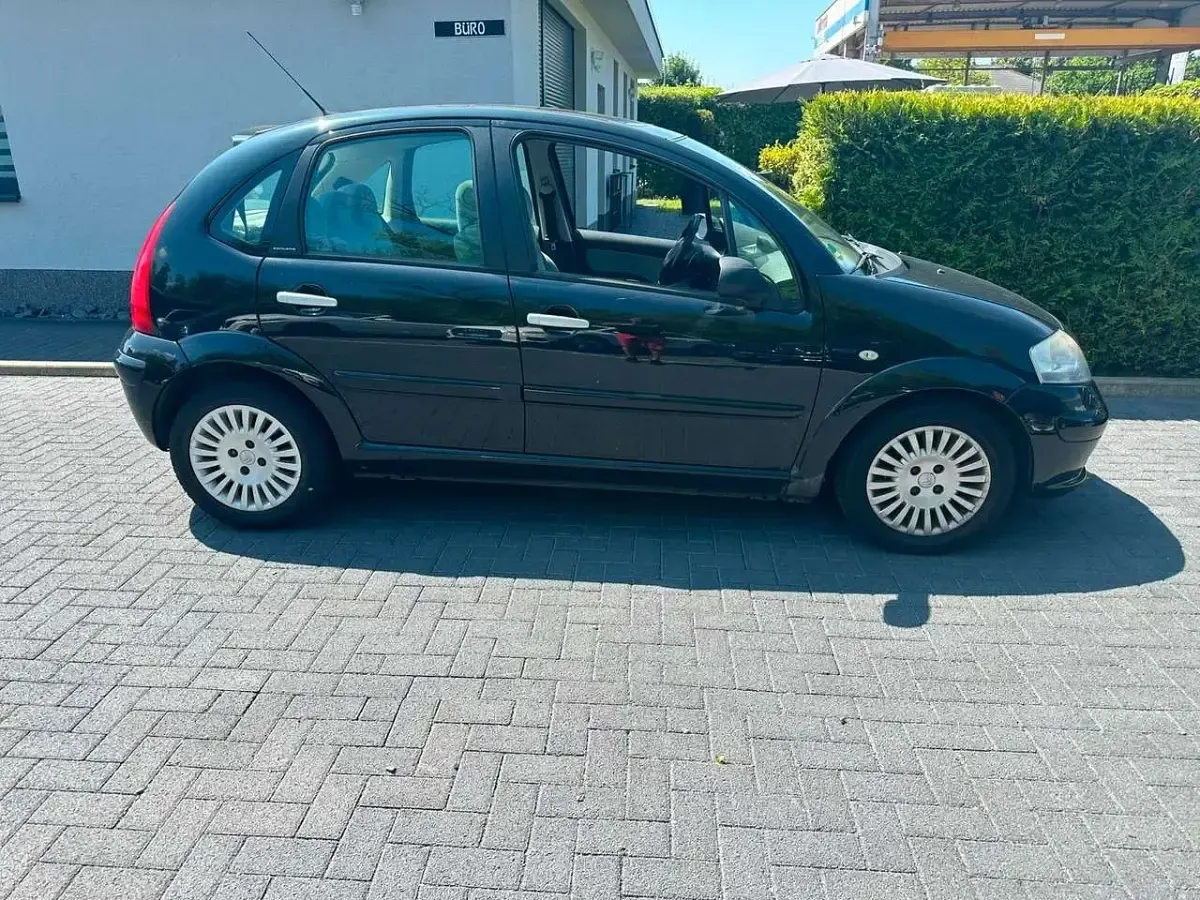 Gebraucht Citroën C3 Exclusive 88 PS (64 kW) 2005 Noir onyx Kleinwagen