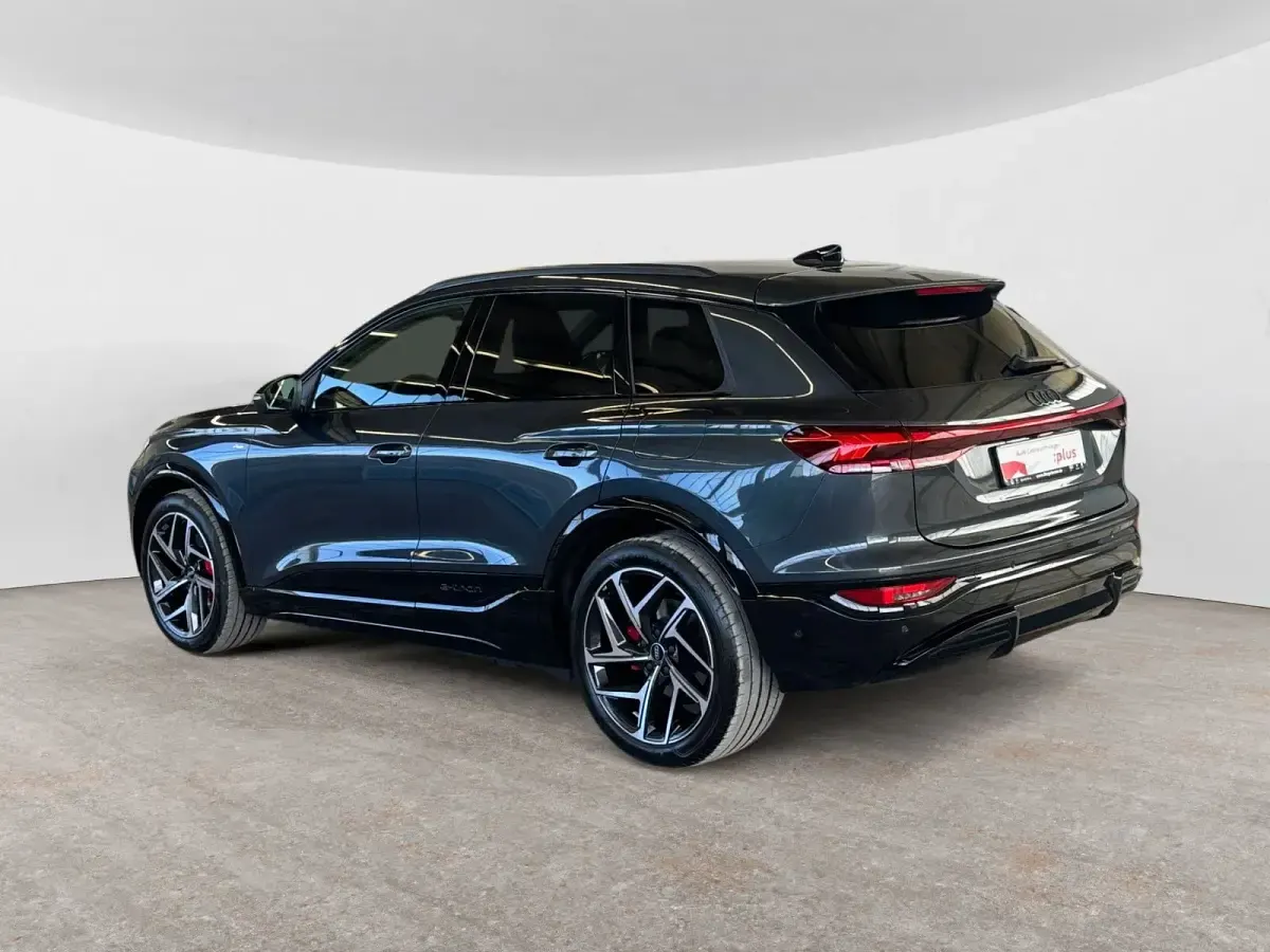 Gebraucht Audi Q6 e-tron S-Line 185 kW (252 PS) 2025 SUV
