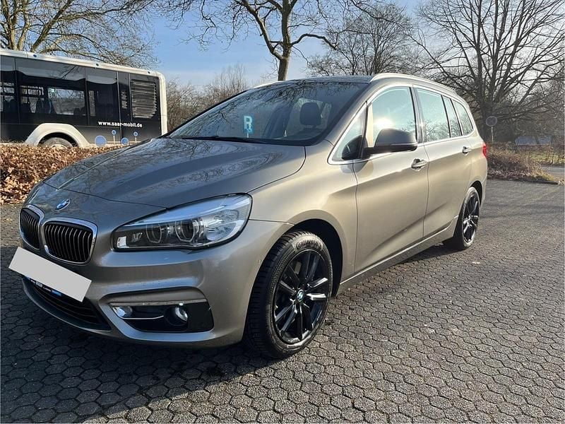 Gebraucht BMW 220 Gran Tourer Luxury Line 192 PS (141 kW) 2017 Beige Van / Kleinbus