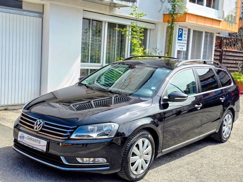 Schwarz Gebraucht 2013 VW Passat Comfortline Kombi | 11.000 € (Fairer Preis) - Bild 1/4