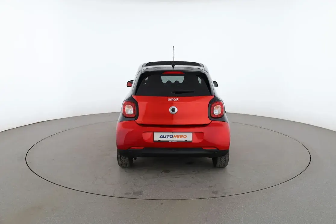 Gebraucht Smart ForFour Basis 90 PS (66 kW) 2019 Schwarz Kleinwagen