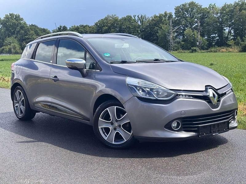 Grau Gebraucht 2014 Renault Clio GrandTour Luxe Kombi | 4.950 € - Bild 1/4