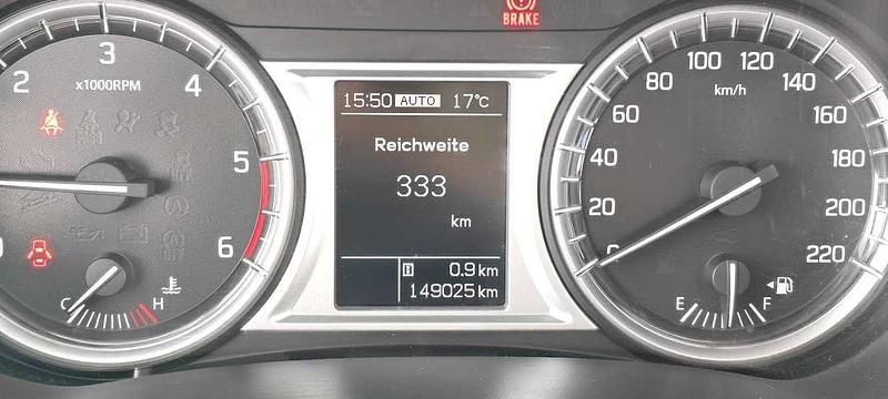Silber Gebraucht 2017 Suzuki Vitara Comfort+ SUV | 13.100 € (Fairer Preis) - Bild 1/4