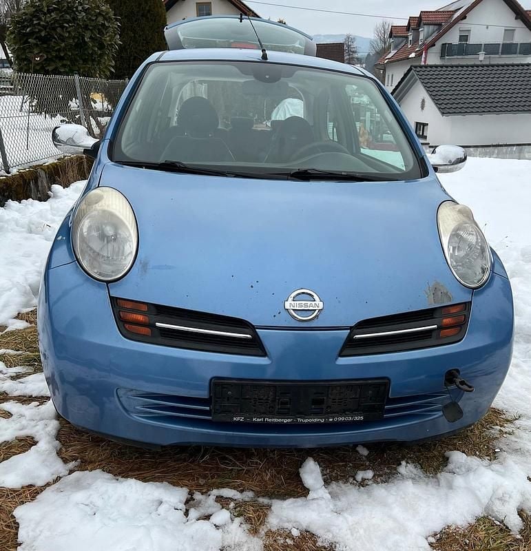 Blau Gebraucht 2004 Nissan Micra Kleinwagen | 250 € (Superpreis) - Bild 1/4