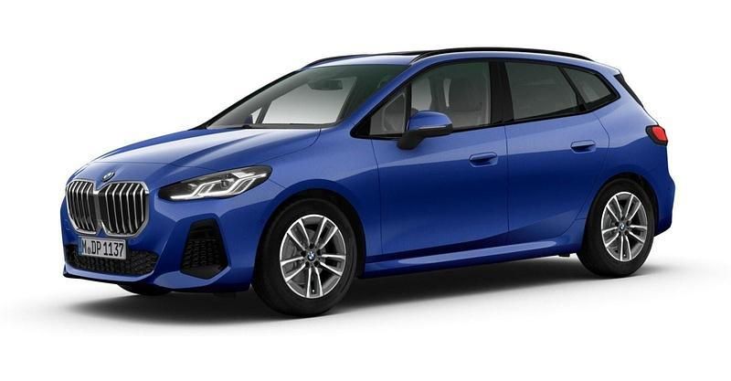 Blau Gebraucht 2024 BMW 220 Active Tourer Luxury Line Van / Kleinbus | 40.067 € - Bild 1/4