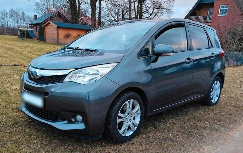 Gebraucht Subaru Trezia Comfort 90 PS (66 kW) 2012 Grau Kleinwagen