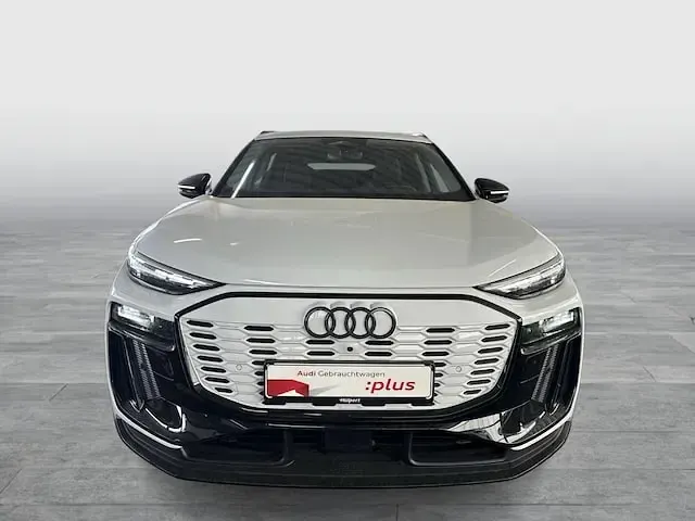 Gebraucht Audi Q6 e-tron S-Line 284 kW (387 PS) 2025 Weiß SUV