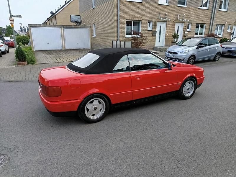 Second-hand Audi 80 116 CP (85 kW) 1993 Roșu Cabrio