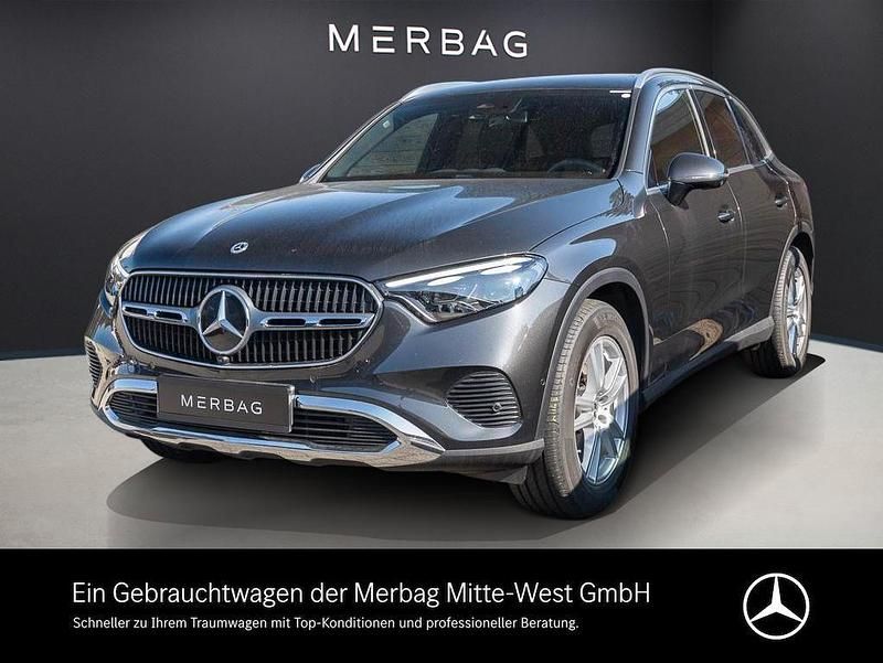 Gebraucht Mercedes GLC200 204 PS (150 kW) 2025 Metalliclack graphitgrau SUV
