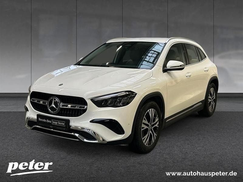 Unilack polarweiß Gebraucht 2024 Mercedes GLA220 Advanced SUV | 38.470 € (Superpreis) - Bild 1/4