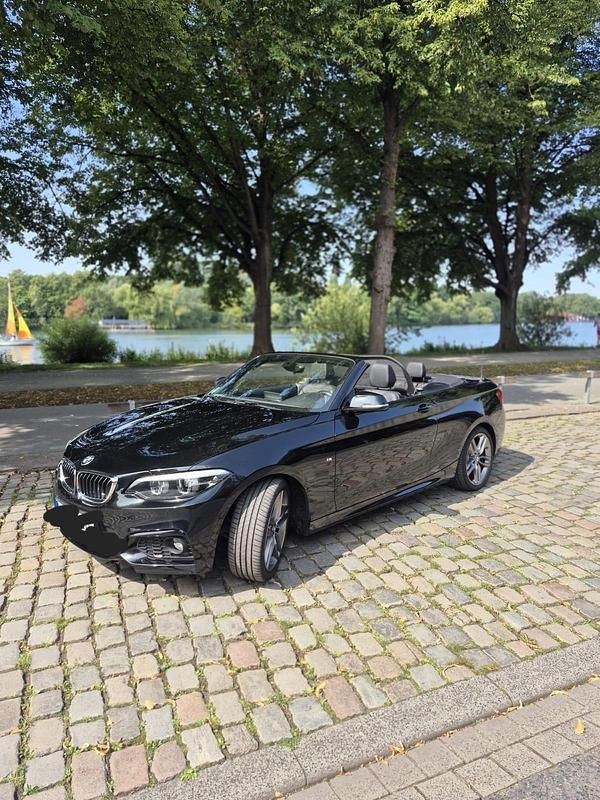 Schwarz Gebraucht 2018 BMW 220 M Sport Cabrio | 19.000 € (Fairer Preis) - Bild 1/4