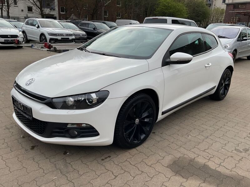 Weiß Gebraucht 2011 VW Scirocco Coupé | 5.399 € (Guter Preis) - Bild 1/4