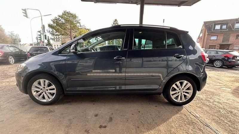 Gebraucht VW Golf Plus Cross Style 80 PS (58 kW) 2011 Blau Van / Kleinbus