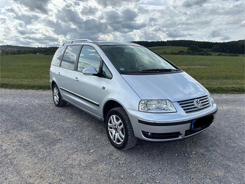 Silber Gebraucht 2004 VW Sharan Goal Van / Kleinbus | 2.500 € (Fairer Preis) - Bild 1/4
