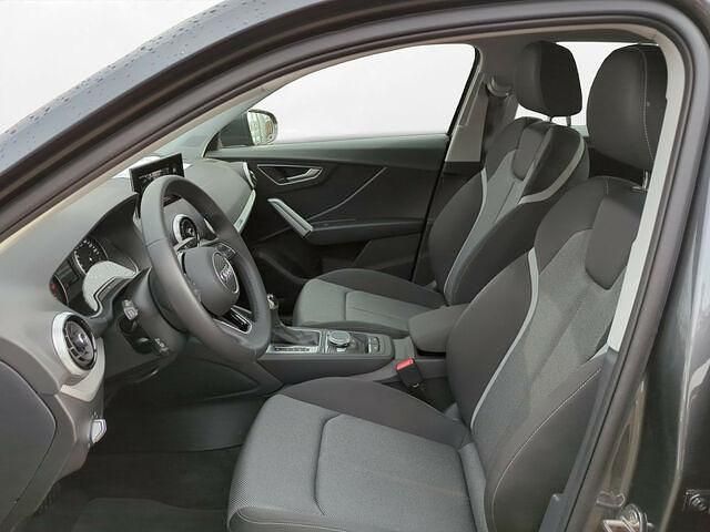 Gebraucht Audi Q2 S-Line 150 PS (110 kW) 2023 Deytonagrau perleffekt SUV