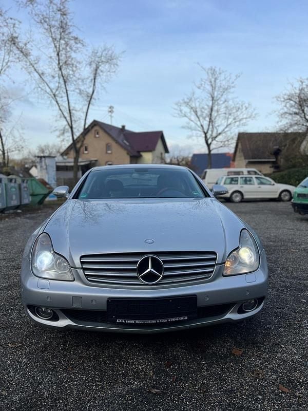 Gebraucht Mercedes CLS320 224 PS (164 kW) 2007 Silber Limousine