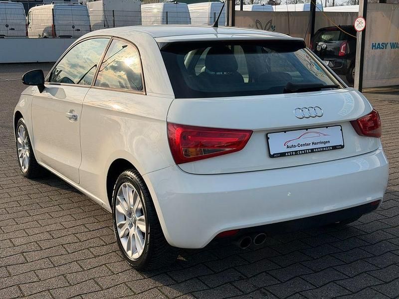 Gebraucht Audi A1 Ambition 122 PS (89 kW) 2010 Weiß Kleinwagen