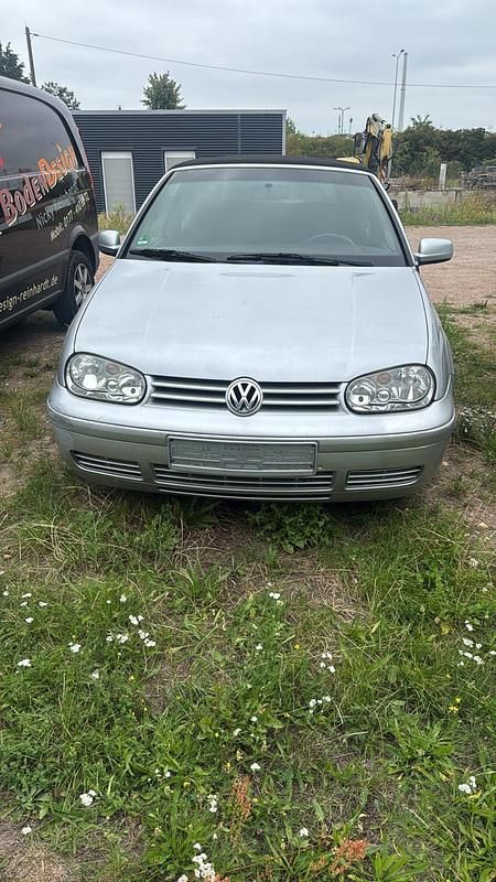 Silber Gebraucht 2002 VW Golf Cabriolet Cabrio | 1.500 € (Superpreis) - Bild 1/4