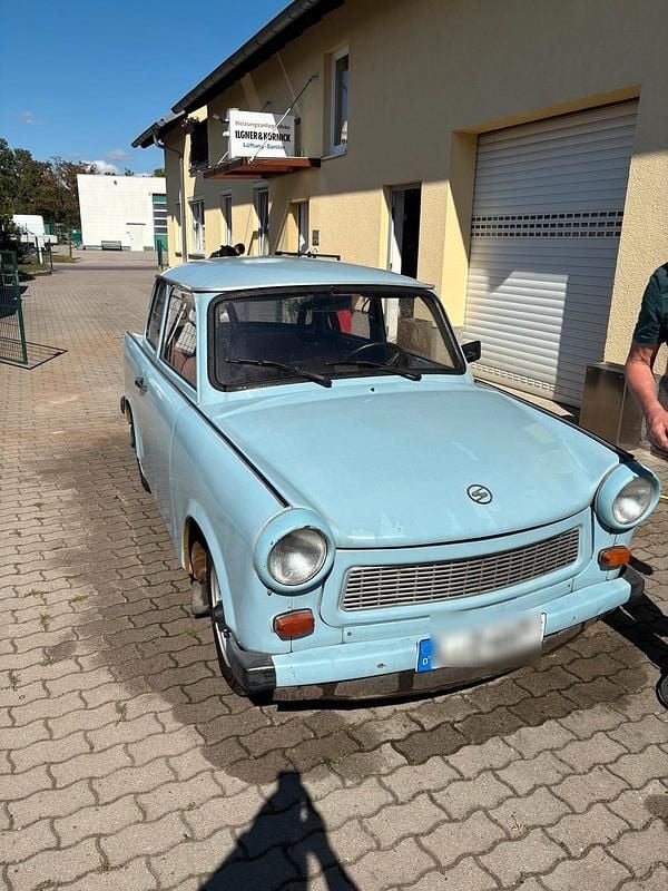 Blau Gebraucht 1987 Trabant 601 Limousine | 5.000 € - Bild 1/4