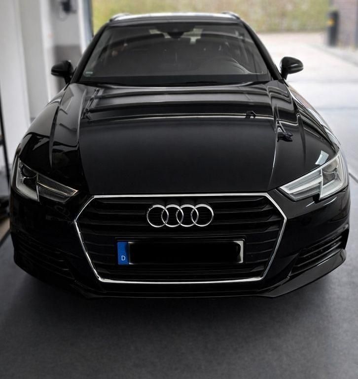 Second-hand Audi A4 150 CP (110 kW) 2017 Negru Break