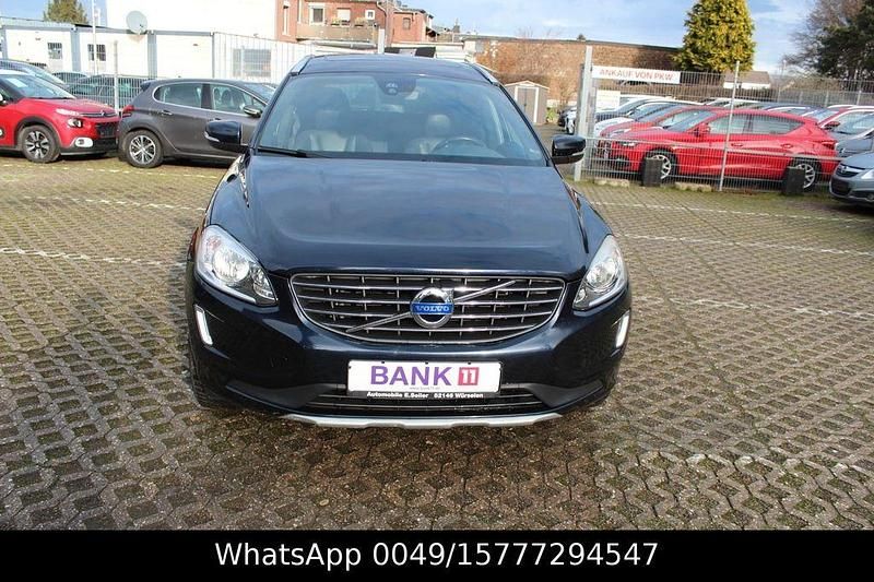 Gebraucht Volvo XC60 Momentum 150 PS (110 kW) 2017 Blau SUV