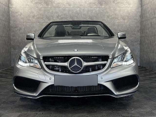 Second-hand Mercedes E250 AMG line 204 CP (150 kW) 2015 Argintiu