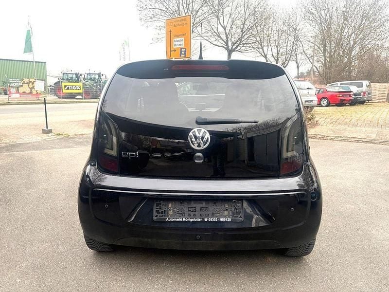 Second-hand VW up! 75 CP (55 kW) 2011 Negru Hatchback