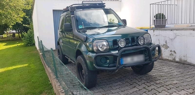Grün Gebraucht 2002 Suzuki Jimny SUV | 7.000 € (Teuer) - Bild 1/4