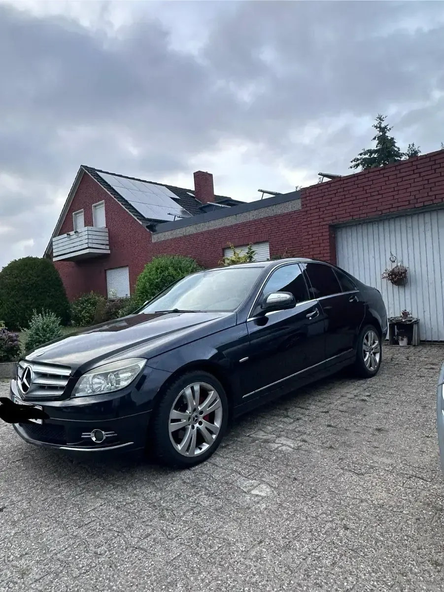 Gebraucht Mercedes C220 170 PS (125 kW) 2008 Schwarz Limousine