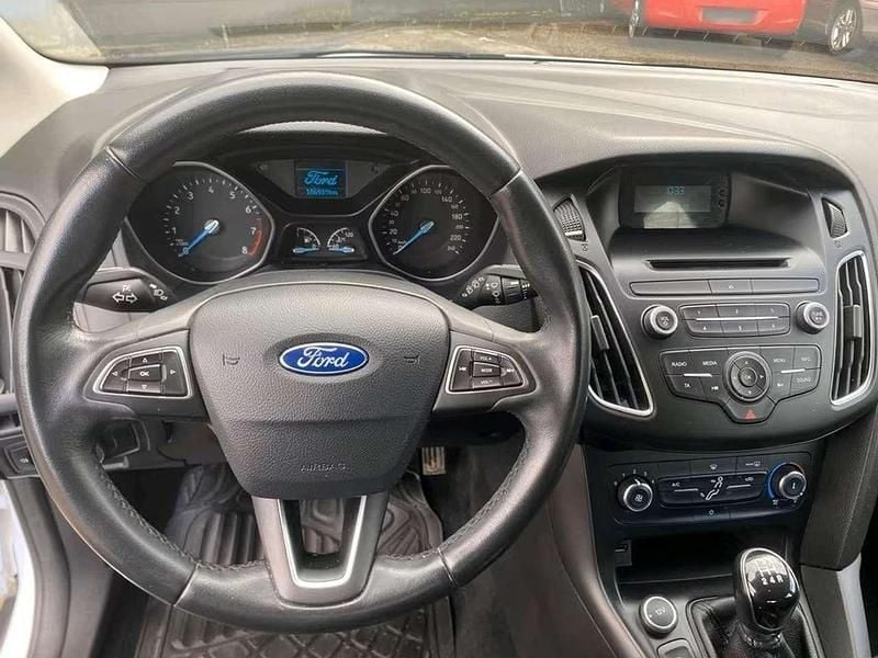 Usata Ford Focus 101 CV (74 kW) 2018 Bianco Berlina