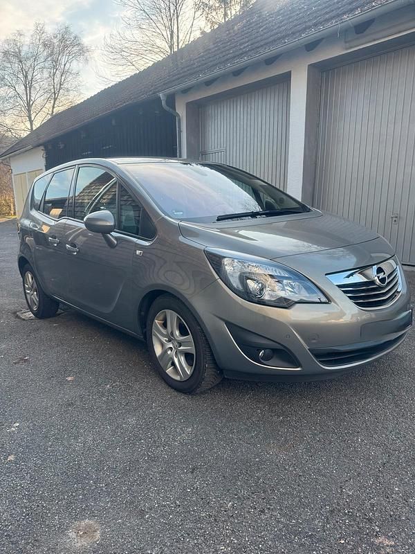 Gebraucht Opel Meriva 131 PS (96 kW) 2010 Grau Van / Kleinbus
