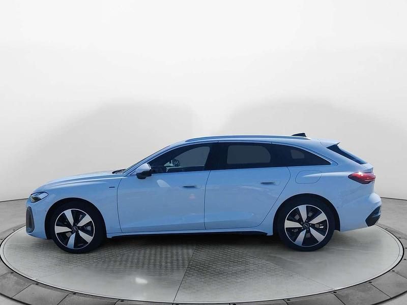 Gebraucht Audi A5 S-Line 300 PS (220 kW) 2025 Gletscherweiß metallic Kombi