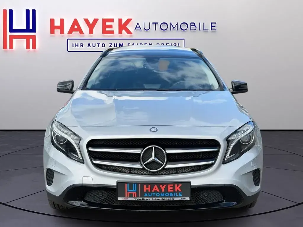 Gebraucht Mercedes GLA200 136 PS (100 kW) 2014 Silber SUV