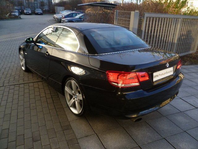 Gebraucht BMW 320 Cabriolet Comfort Edition 170 PS (125 kW) 2008 Schwarz metallic Cabrio