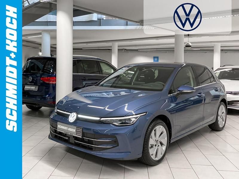 Gebraucht VW Golf VIII Style 150 PS (110 kW) 2025 Blau Limousine