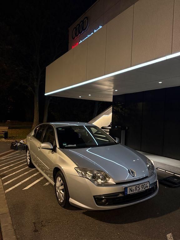 Gebraucht Renault Laguna III Dynamique 170 PS (125 kW) 2007 Silber Limousine
