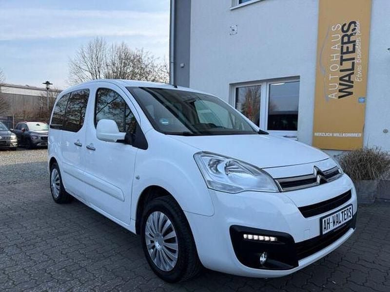 Gebraucht Citroën Berlingo SELECTION 98 PS (72 kW) 2018 Weiß Van / Kleinbus