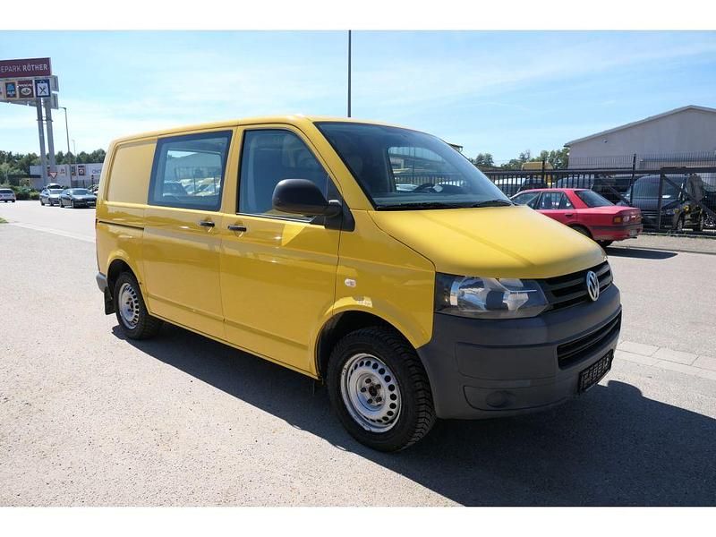 Usata VW Transporter 84 CV (61 kW) 2011 Giallo Furgone