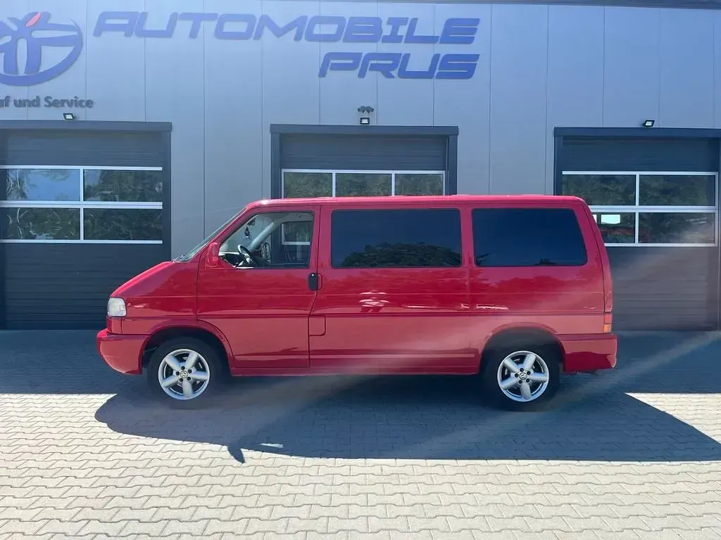 Gebraucht VW T4 102 PS (75 kW) 2002 Rot Van
