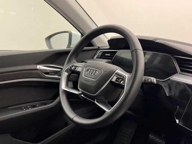 Gebraucht Audi e-tron Advanced 300 kW (408 PS) 2020 Weiß SUV