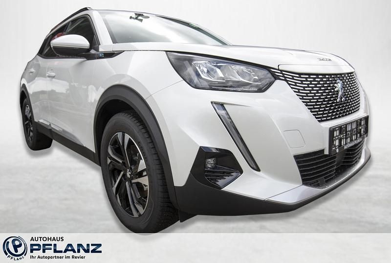 Gebraucht Peugeot e-2008 Allure 100 kW (136 PS) 2023 Weiss SUV