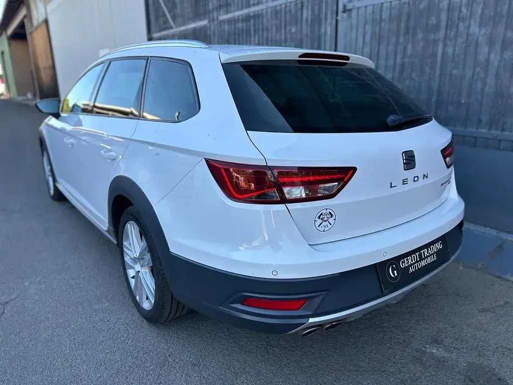 Gebraucht Seat Leon X-Perience 4Drive 184 PS (135 kW) 2014 "candy" weiss Kombi