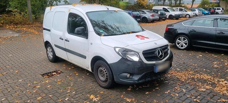 Weiß Gebraucht 2018 Mercedes Citan 108 Limousine | 3.500 € (Superpreis) - Bild 1/4