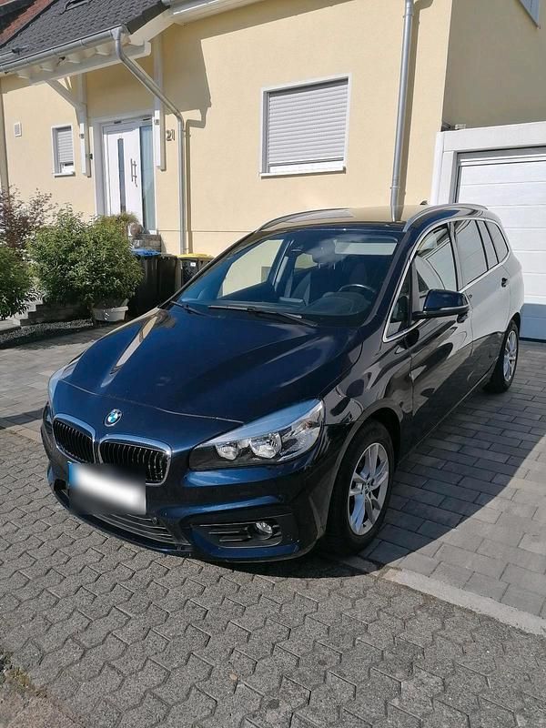 Gebraucht BMW 218 140 PS (102 kW) 2017 Blau Van / Kleinbus